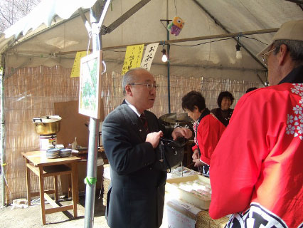 谷厳寺　高社山さくらの里会長さんと